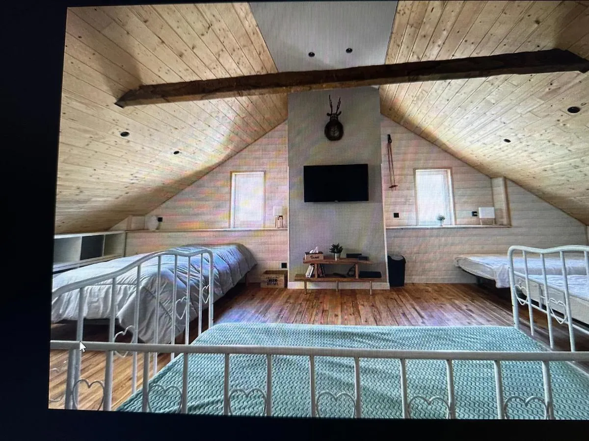 Agreable Maison De Village Au Coeur De Sarrancolin アパート